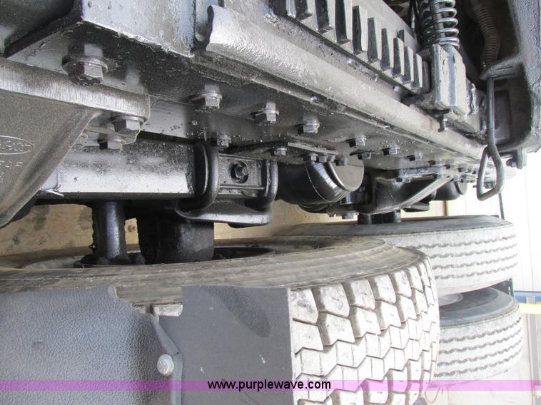 image for item BS9019 1997 Peterbilt 379 semi truck