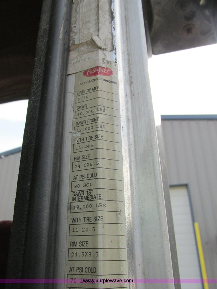 image for item BS9019 1997 Peterbilt 379 semi truck