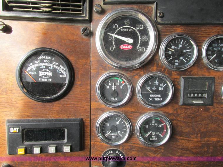 image for item BS9019 1997 Peterbilt 379 semi truck