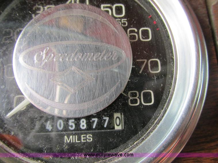 image for item BS9019 1997 Peterbilt 379 semi truck