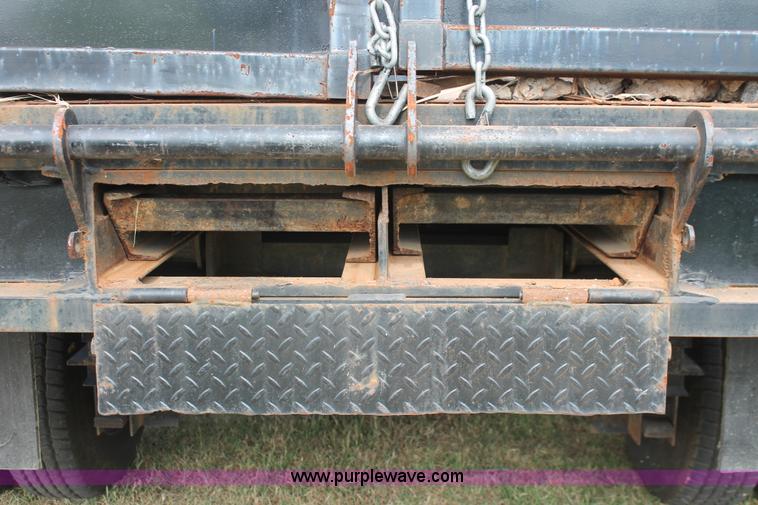 image for item H8147 2010 Hot Springs Performance end dump trailer