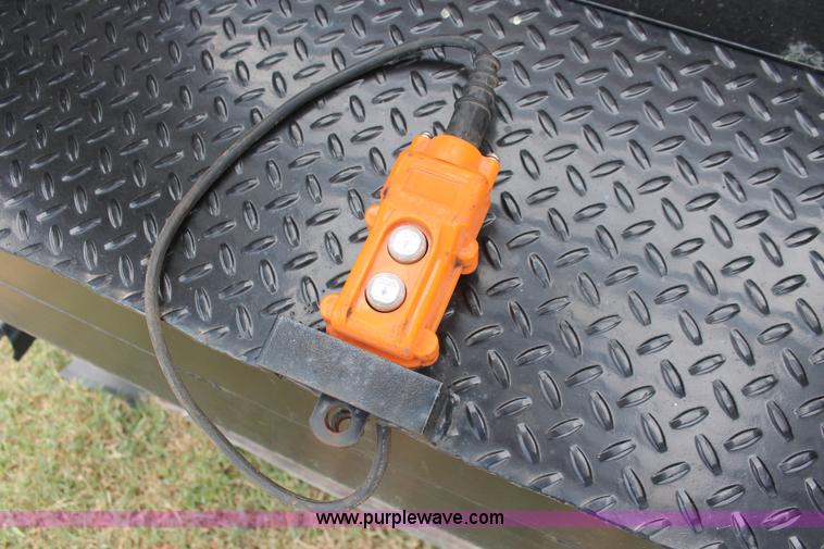 image for item H8147 2010 Hot Springs Performance end dump trailer