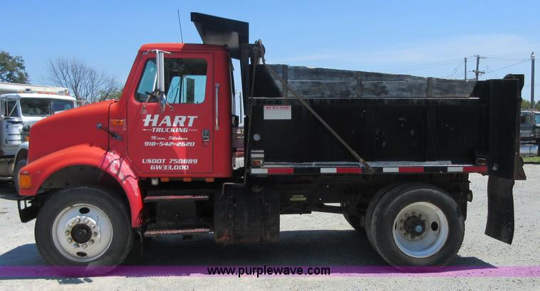 image for item I2015 1991 International 7100 dump truck