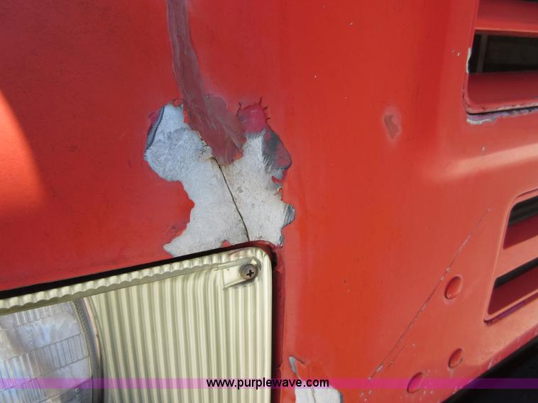 image for item I2015 1991 International 7100 dump truck