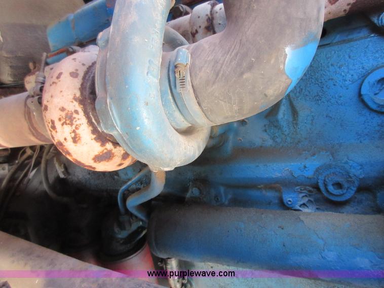 image for item I2015 1991 International 7100 dump truck