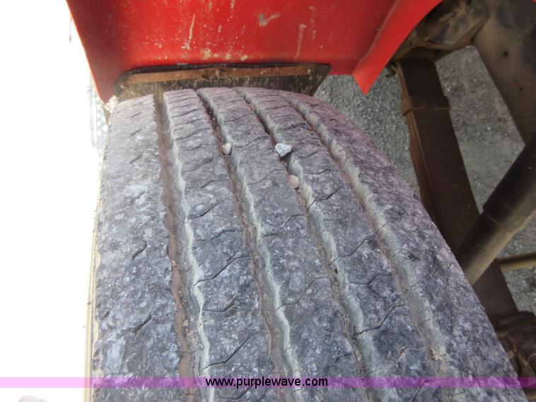 image for item I2015 1991 International 7100 dump truck