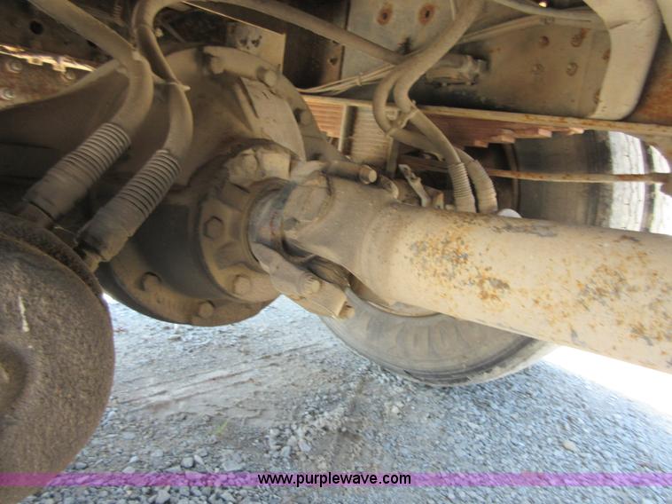 image for item I2015 1991 International 7100 dump truck