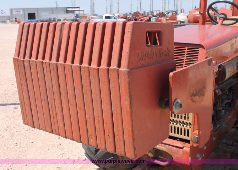 image for item J1460 2003 Ditch Witch 5700/ZH542 rock saw