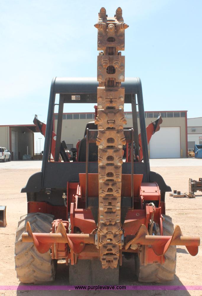 image for item J1461 2006 Ditch Witch RT75 trencher