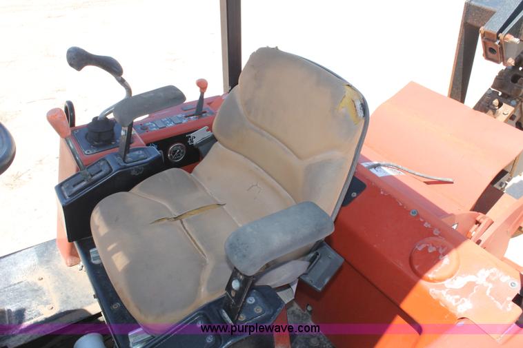 image for item J1461 2006 Ditch Witch RT75 trencher