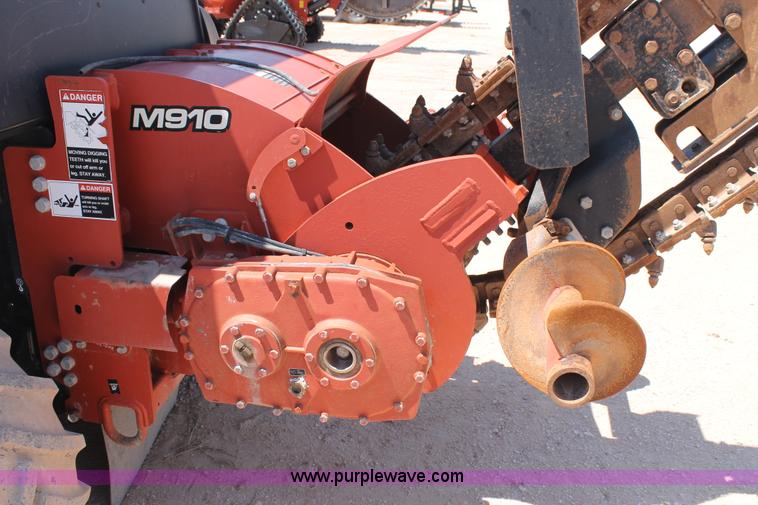 image for item J1461 2006 Ditch Witch RT75 trencher