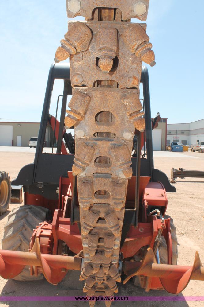 image for item J1461 2006 Ditch Witch RT75 trencher