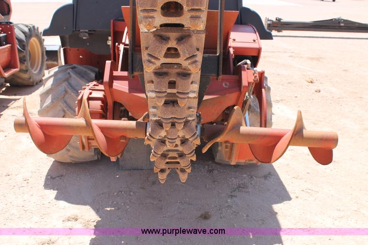 image for item J1461 2006 Ditch Witch RT75 trencher