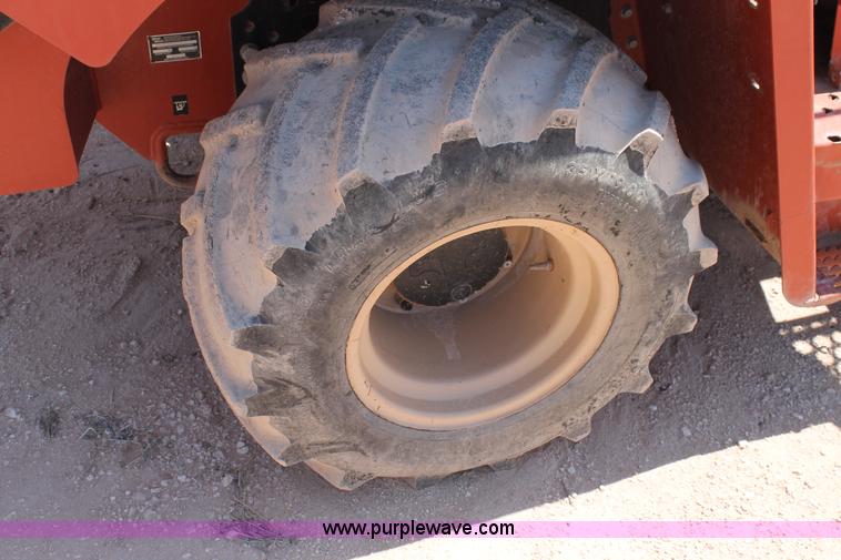 image for item J1461 2006 Ditch Witch RT75 trencher