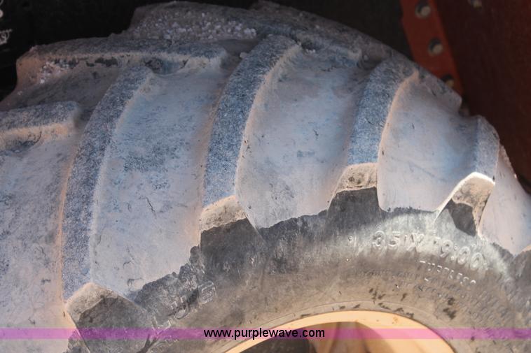 image for item J1461 2006 Ditch Witch RT75 trencher