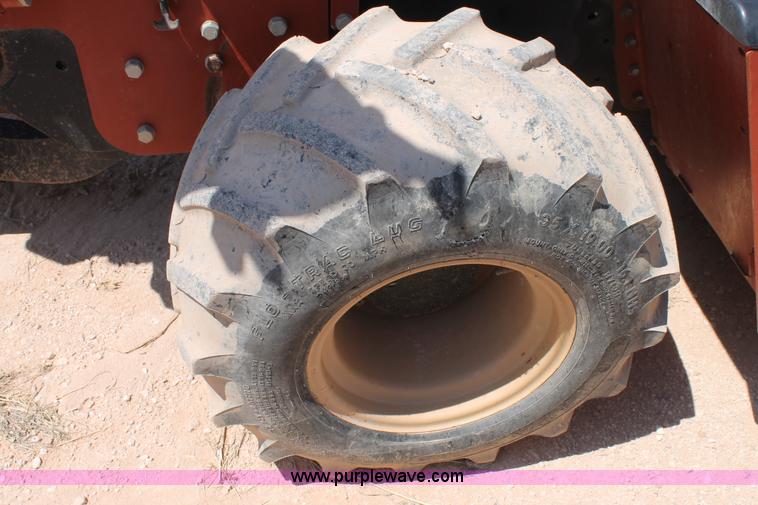 image for item J1461 2006 Ditch Witch RT75 trencher