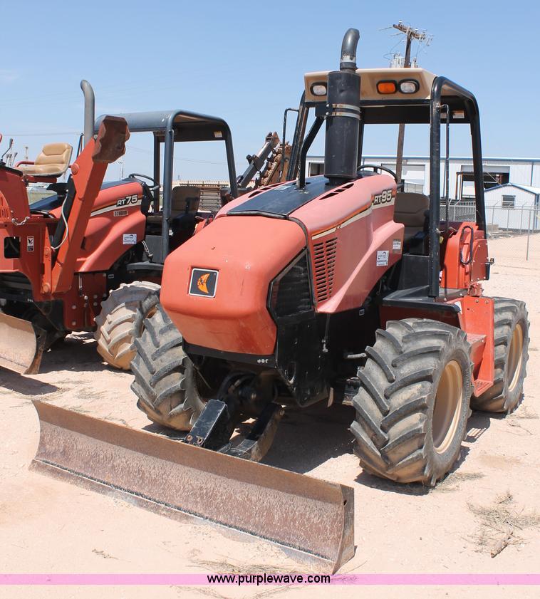 image for item J1462 2012 Ditch Witch RT95 trencher