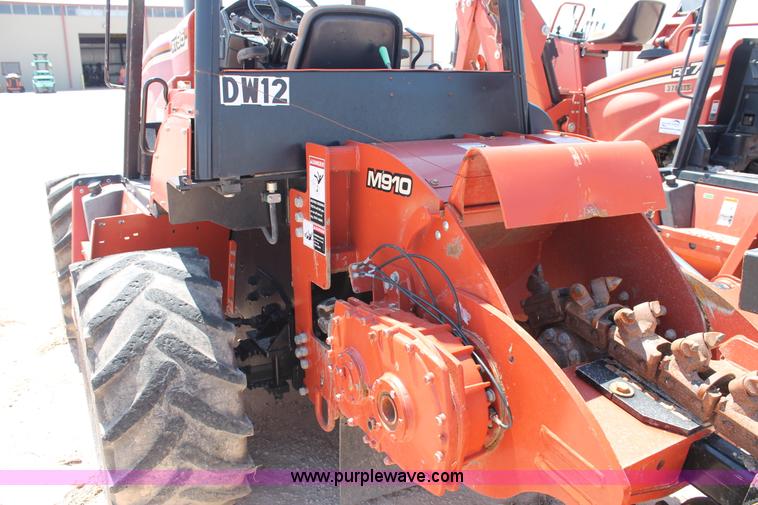 image for item J1462 2012 Ditch Witch RT95 trencher