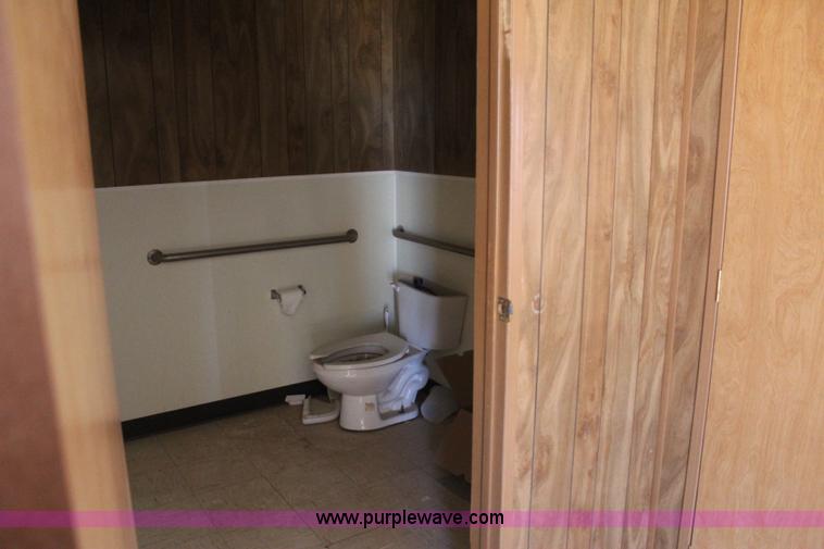 image for item J4436 1997 Job site office trailer