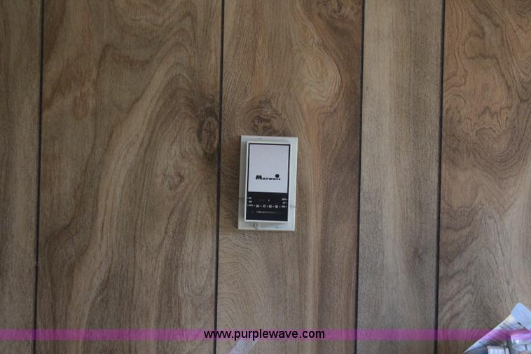 image for item J4436 1997 Job site office trailer