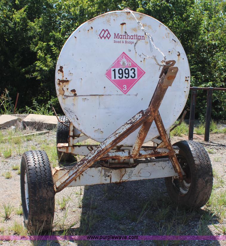 image for item J4439 Fuel trailer