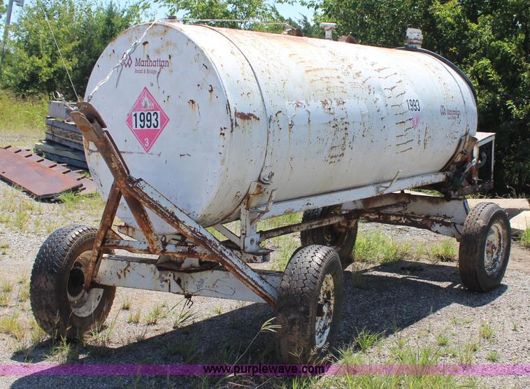 image for item J4439 Fuel trailer