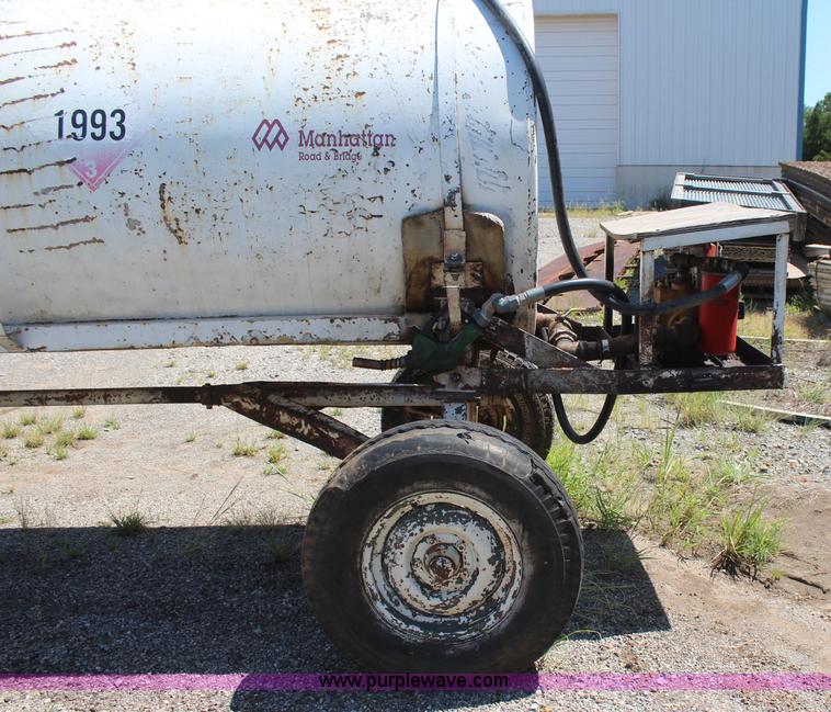 image for item J4439 Fuel trailer