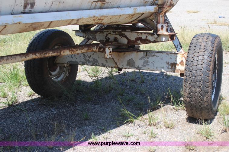 image for item J4439 Fuel trailer