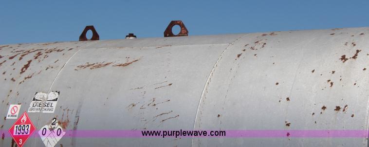 image for item J4440 10,000 gallon fuel tank