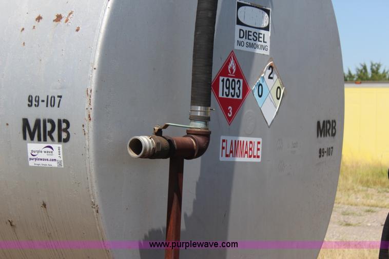 image for item J4440 10,000 gallon fuel tank