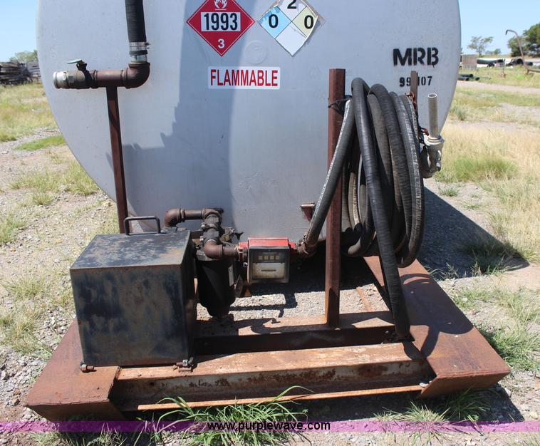 image for item J4440 10,000 gallon fuel tank