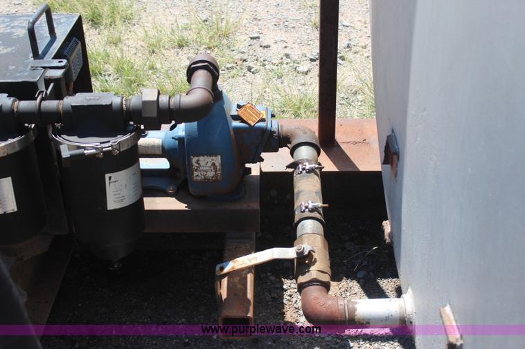 image for item J4440 10,000 gallon fuel tank