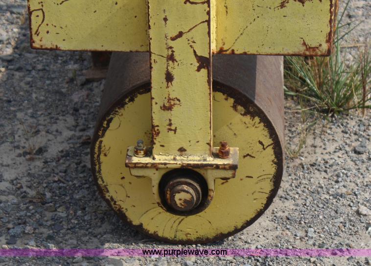 image for item J4446 Sod roller