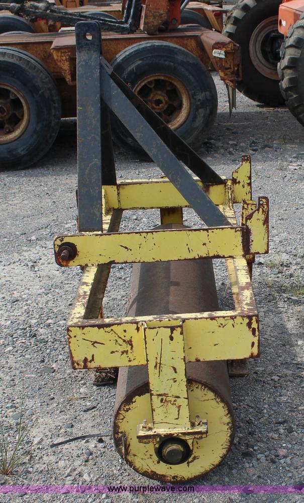 image for item J4446 Sod roller