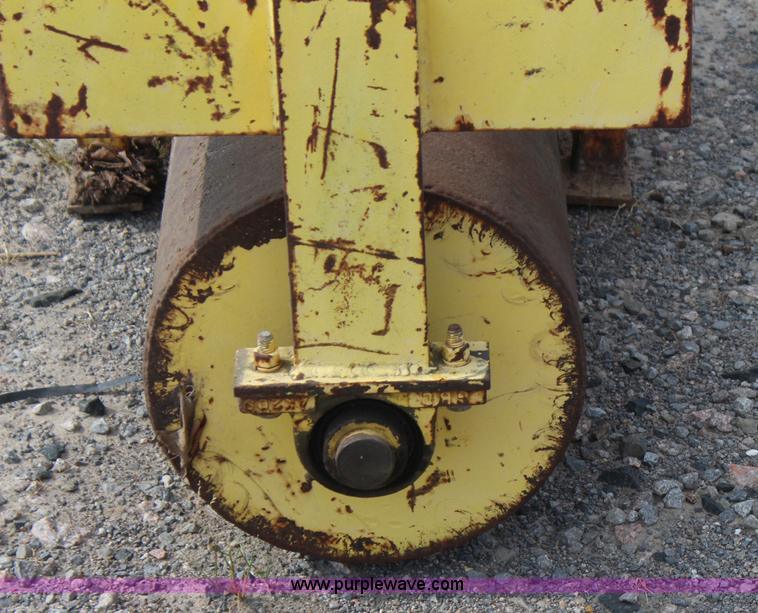 image for item J4446 Sod roller
