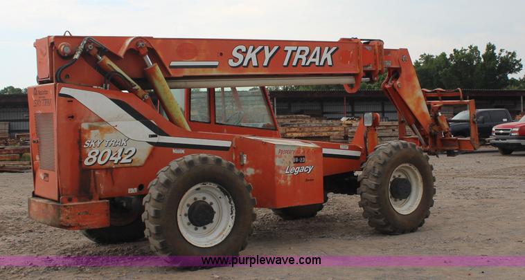 image for item J4447 1998 SkyTrak 8042 telehandler