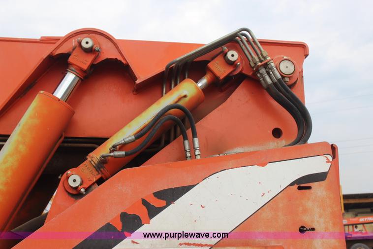 image for item J4447 1998 SkyTrak 8042 telehandler