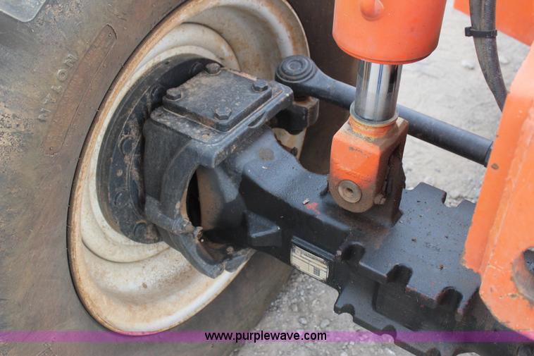 image for item J4447 1998 SkyTrak 8042 telehandler