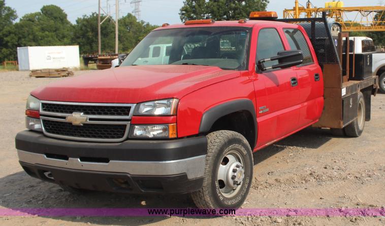 image for item J4453 2006 Chevrolet Silverado 3500 service truck