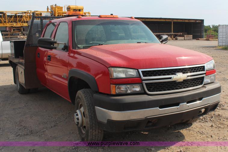image for item J4453 2006 Chevrolet Silverado 3500 service truck
