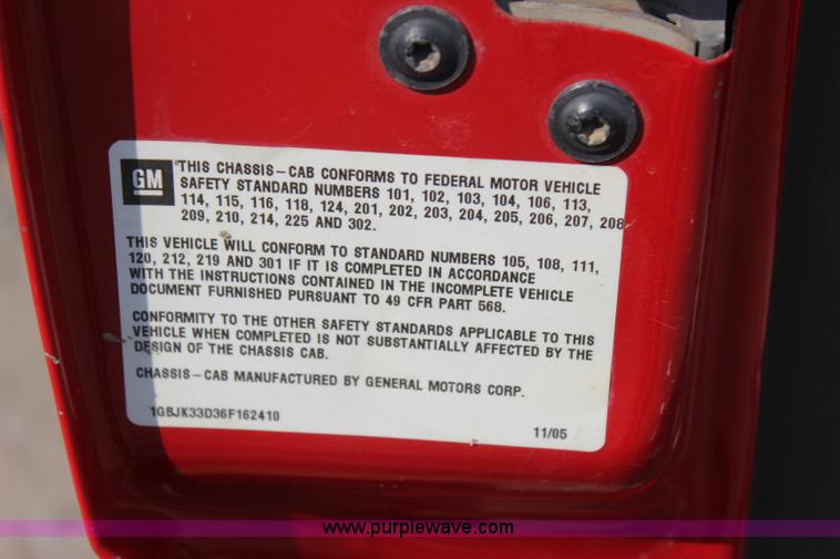 image for item J4453 2006 Chevrolet Silverado 3500 service truck