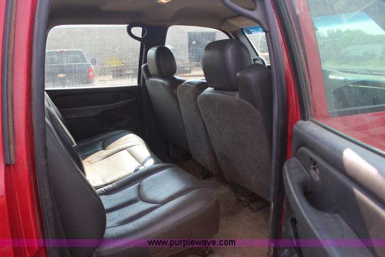 image for item J4453 2006 Chevrolet Silverado 3500 service truck