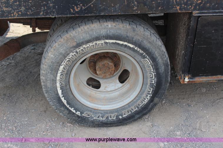 image for item J4453 2006 Chevrolet Silverado 3500 service truck