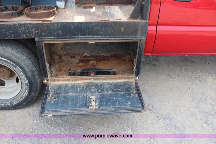 image for item J4453 2006 Chevrolet Silverado 3500 service truck