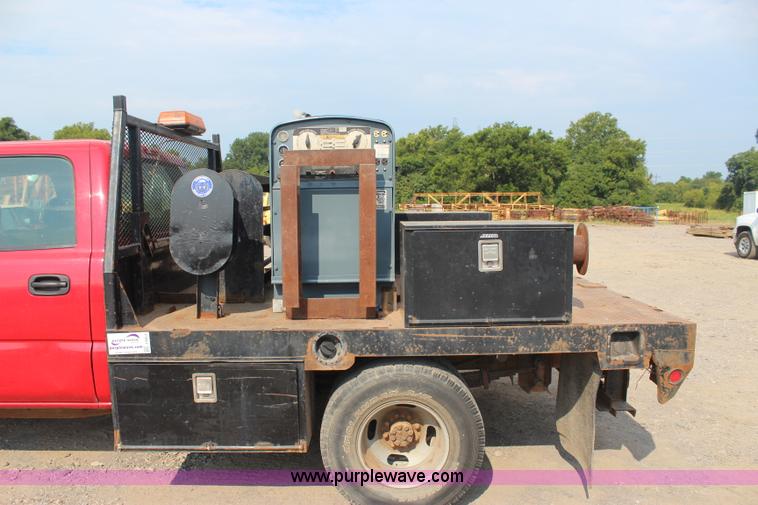 image for item J4453 2006 Chevrolet Silverado 3500 service truck