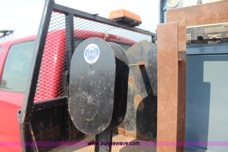 image for item J4453 2006 Chevrolet Silverado 3500 service truck