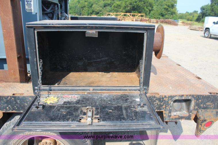 image for item J4453 2006 Chevrolet Silverado 3500 service truck