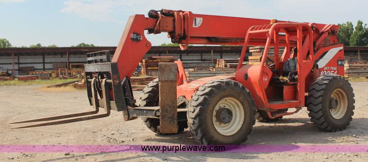 image for item J4454 2002 Sky Trak 10054 telehandler