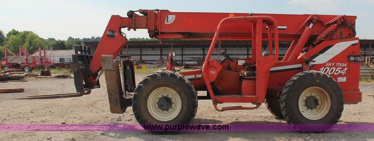 image for item J4454 2002 Sky Trak 10054 telehandler