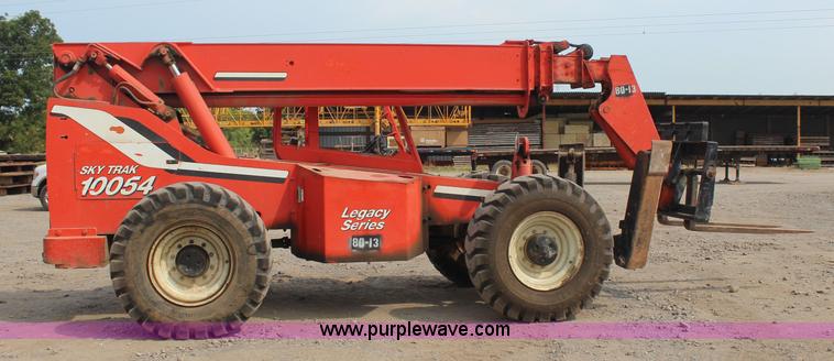 image for item J4454 2002 Sky Trak 10054 telehandler